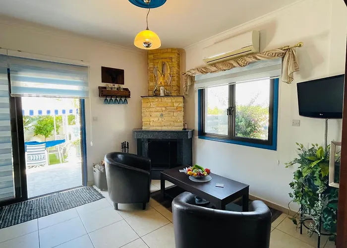 House Of Hera Livadhia