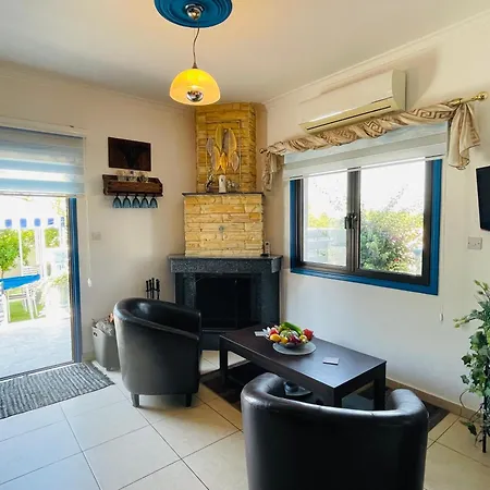 House Of Hera Livadhia